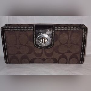 Coach Signature Canvas Turnlock Wallet in Brown